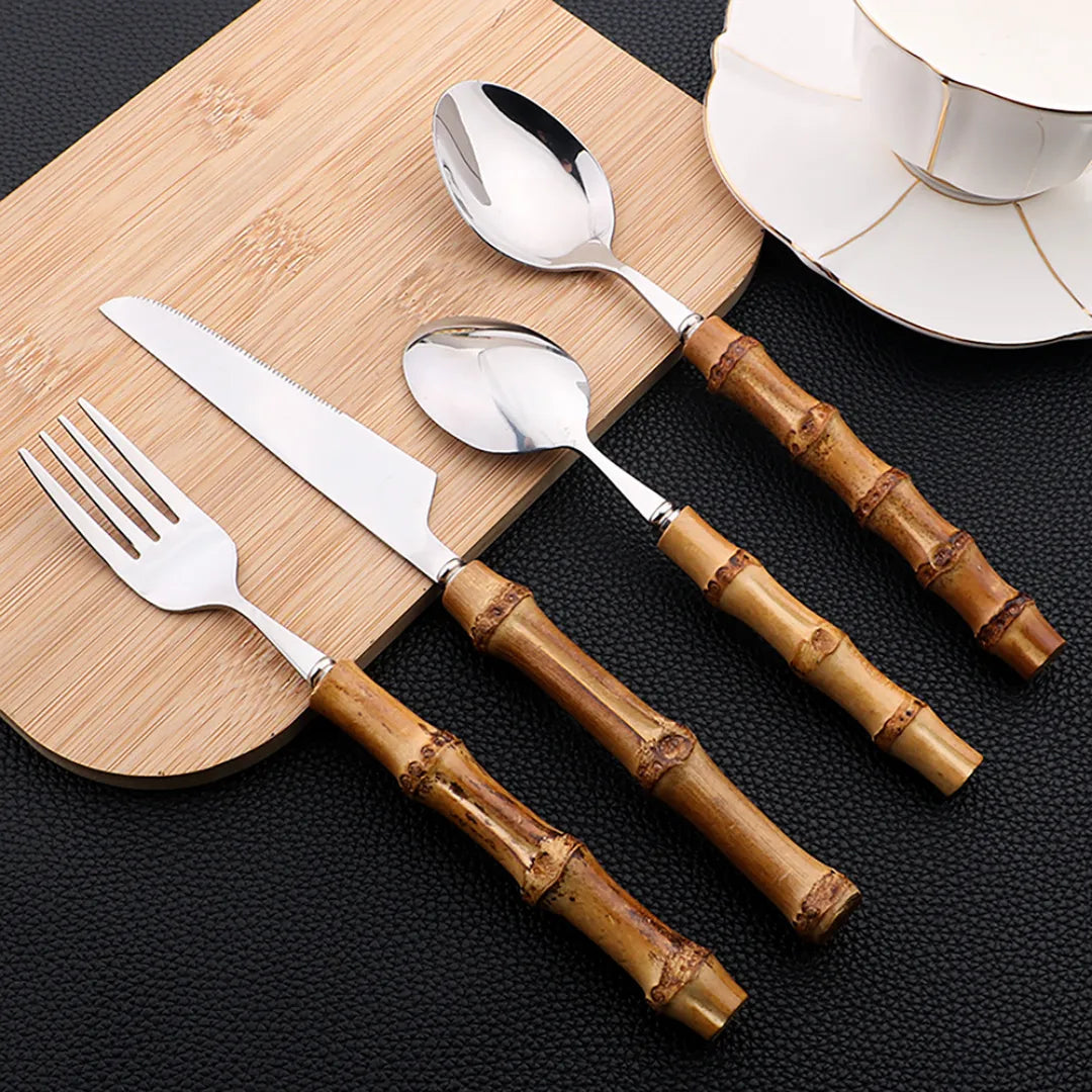 Detalhe do Cabo de Bambu Natural – Talheres Inox com Design Sofisticado e Sustentável